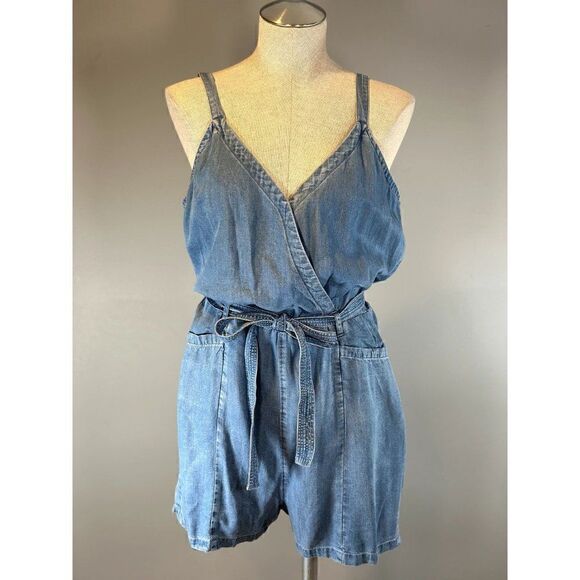 Paige Bettina Wrap Front Chambray Romper Size M - Picture 2 of 5
